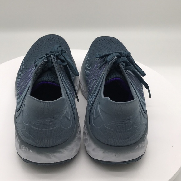 New Balance womens   Fresh Foam Running Shoe size 11 US - Picture 4 of 6